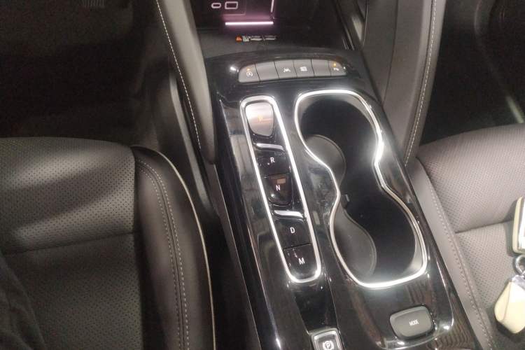 Used Buick Envision 2023 Encore S 552T Two-Wheel Drive Luxury Model Gear Lever