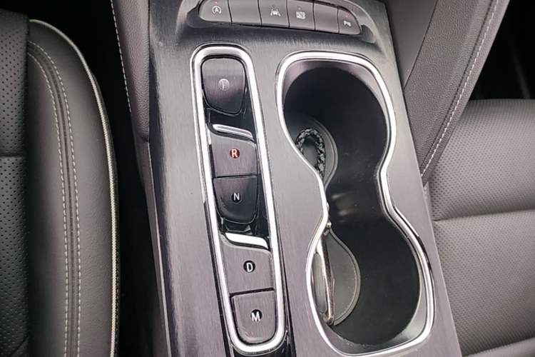 Used Buick Envision 2023 Encore S 552T Two-Wheel Drive Luxury Model Gear Lever