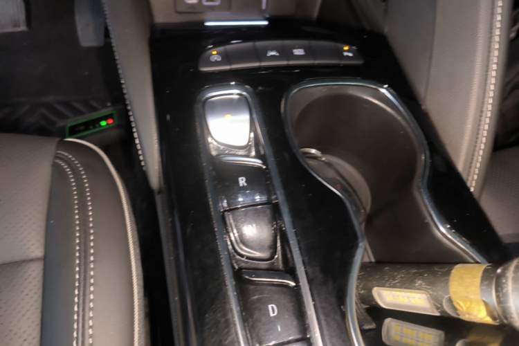 Used Buick Envision 2023 Encore S 652T Two-Wheel-Drive Luxury Model Gear Lever