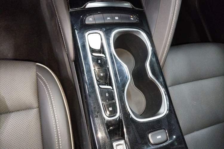 Used Buick Envision 2023 Encore Plus 652T Five-Seat Luxury Model Gear Lever