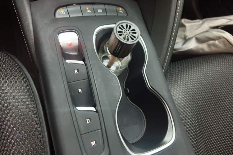 Used Buick Envision 2023 Encore S 552T Two-Wheel Drive Luxury Model Gear Lever