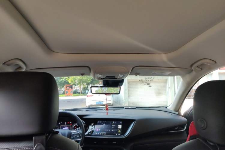Used Buick Envision 2023 Encore Plus 652T Five-Seat All-Wheel-Drive Luxury Model Headliner