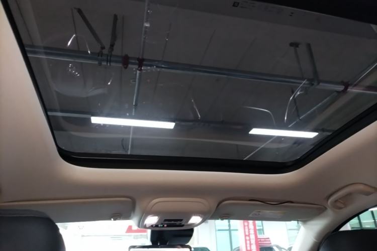 Used Buick Envision 2023 Encore Plus 652T Five-Seat Luxury Model Headliner