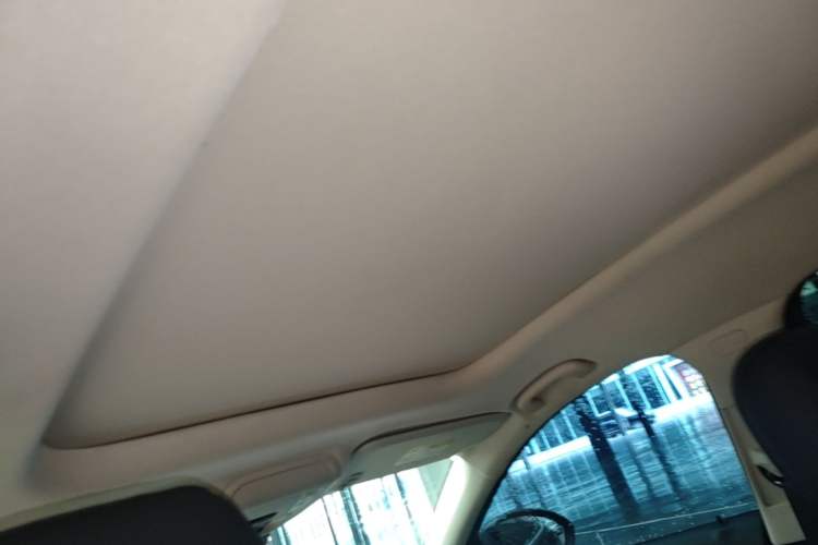 Used Buick Envision 2023 Encore Plus 652T Five-Seat All-Wheel-Drive Luxury Model Headliner