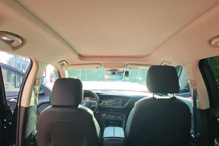 Used Buick Envision 2023 Encore Plus 652T Five-Seat Luxury Model Headliner
