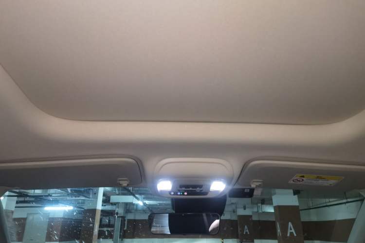 Used Buick Envision 2023 Encore Plus 652T Five-Seat Luxury Model Headliner