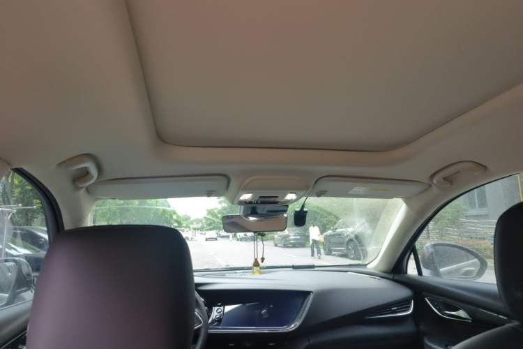 Used Buick Envision 2023 Encore Plus 652T Five-Seat Luxury Model Headliner