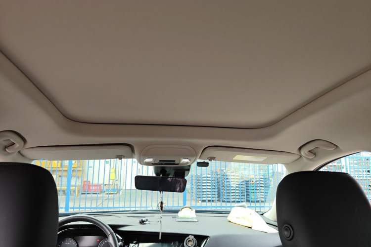 Used Buick Envision 2023 Encore Plus 652T Five-Seat Luxury Model Headliner