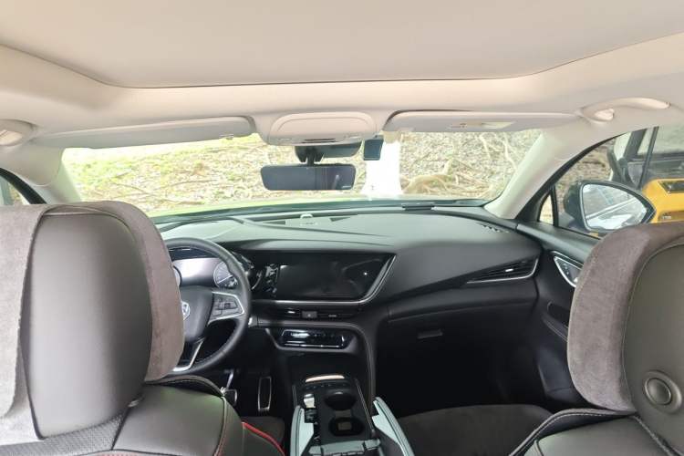 Used Buick Envision 2023 Encore S GS Four-Wheel Drive Sport Model Headliner