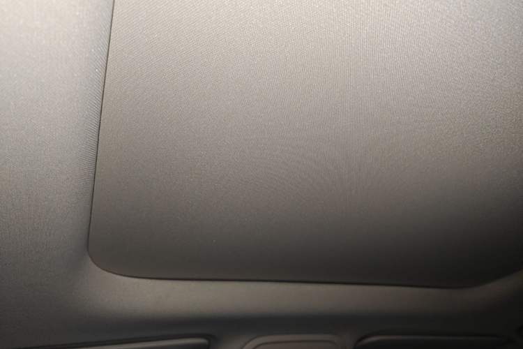 Used Buick Envision 2023 Encore Plus 652T Five-Seat Luxury Model Headliner