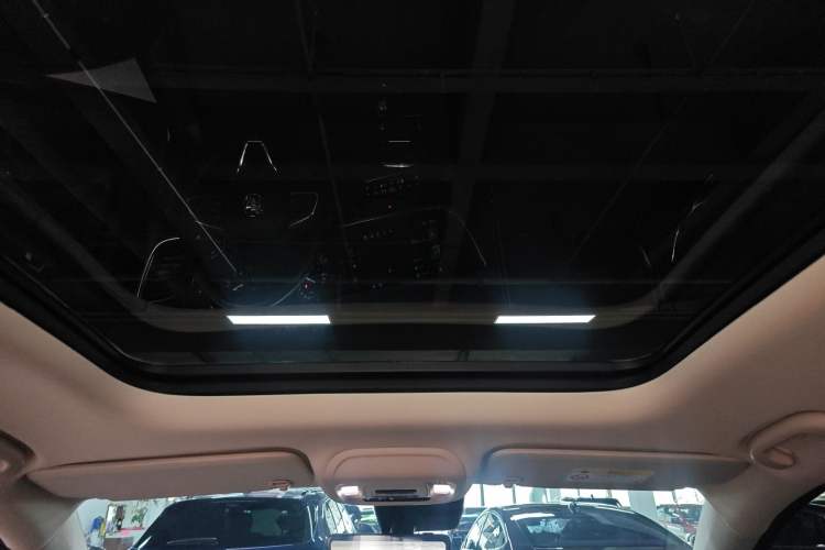 Used Buick Envision 2023 Encore Plus 652T Five-Seat Luxury Model Headliner