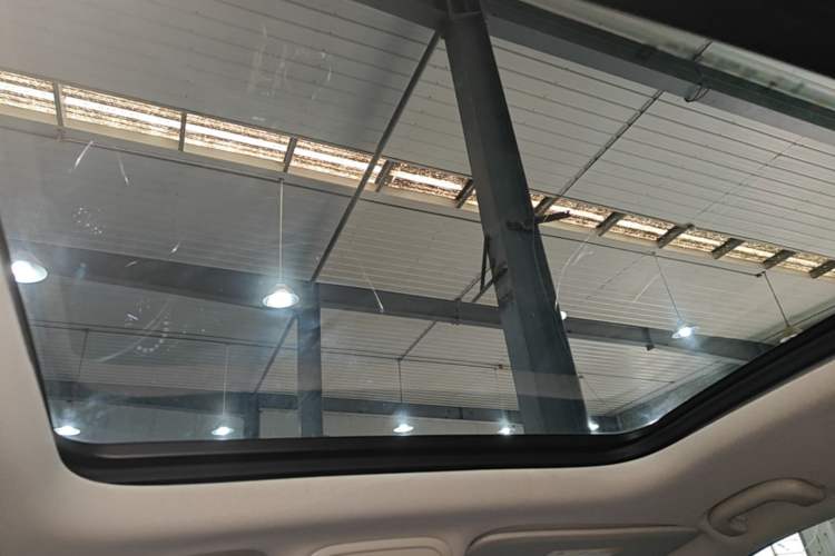 Used Buick Envision 2023 Encore Plus 652T Five-Seat Luxury Model Headliner