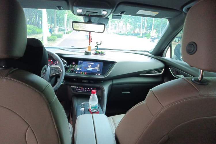 Used Buick Envision 2023 Encore Plus 652T Five-Seat Luxury Model Headliner