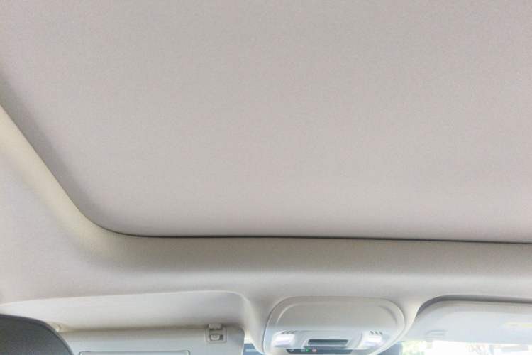 Used Buick Envision 2023 Encore Plus 652T Five-Seat Luxury Model Headliner