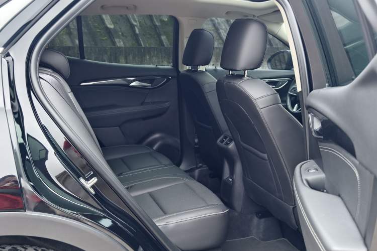 Used Buick Envision 2023 Encore S 552T Two-Wheel Drive Luxury Model Interior 1