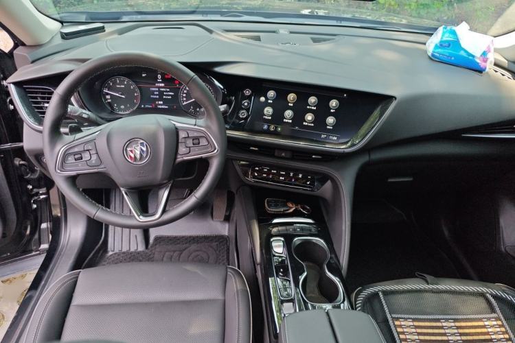 Used Buick Envision 2023 Encore Plus 652T Five-Seat Luxury Model Interior 2