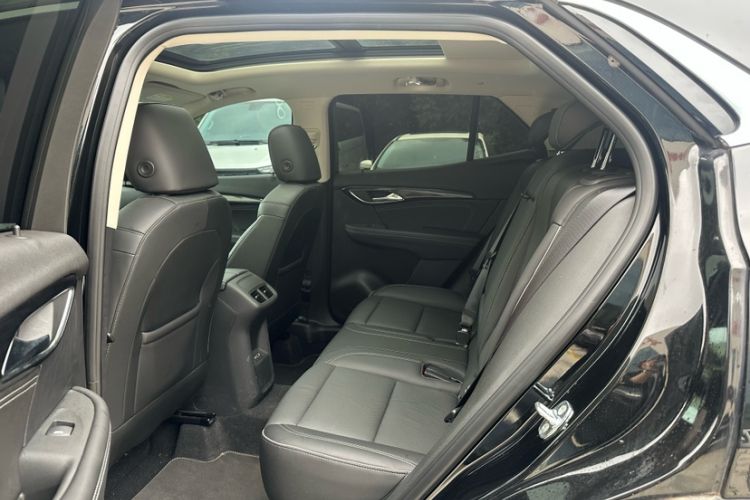 Used Buick Envision 2023 Encore S 552T Two-Wheel Drive Luxury Model Interior 3