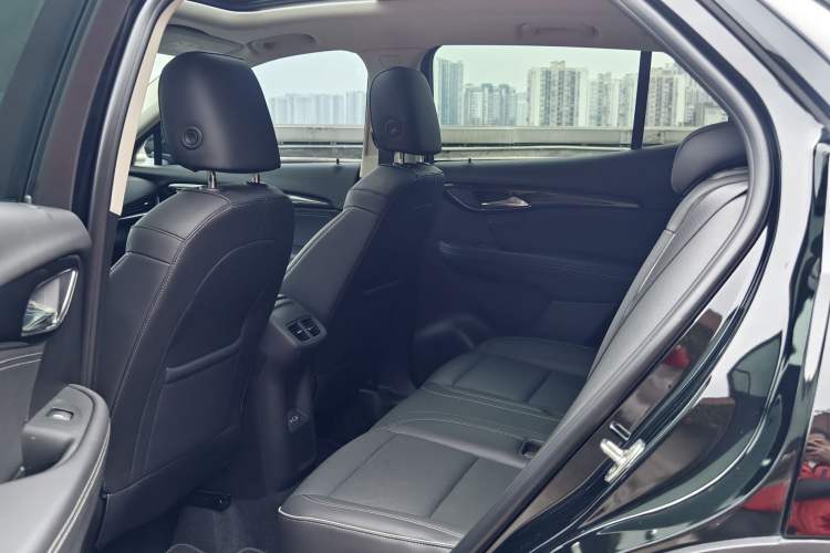Used Buick Envision 2023 Encore S 552T Two-Wheel Drive Luxury Model Interior 3