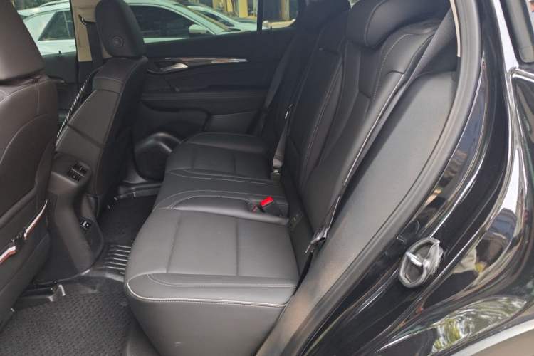 Used Buick Envision 2023 Encore Plus 652T Five-Seat Luxury Model Interior 4