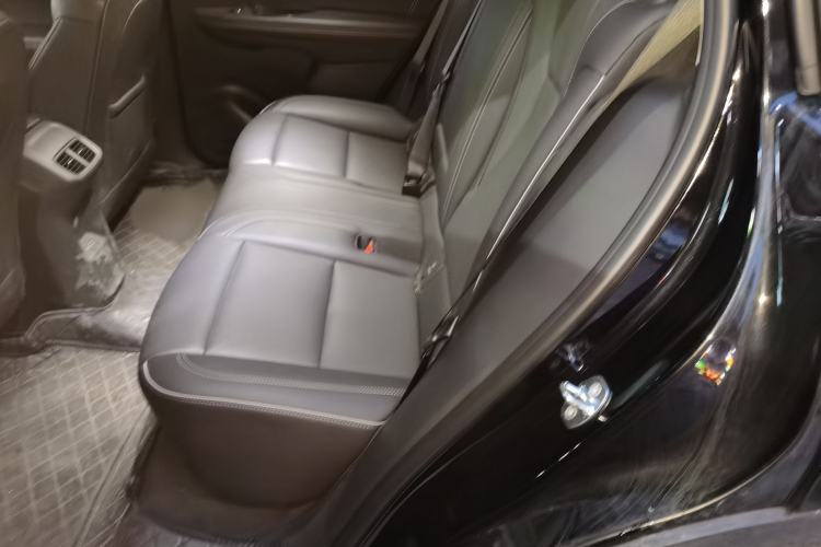 Used Buick Envision 2023 Encore Plus 652T Five-Seat Luxury Model Interior 4