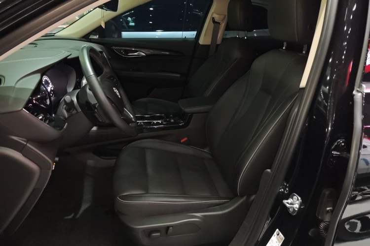 Used Buick Envision 2023 Encore Plus 652T Five-Seat Luxury Model Interior 5