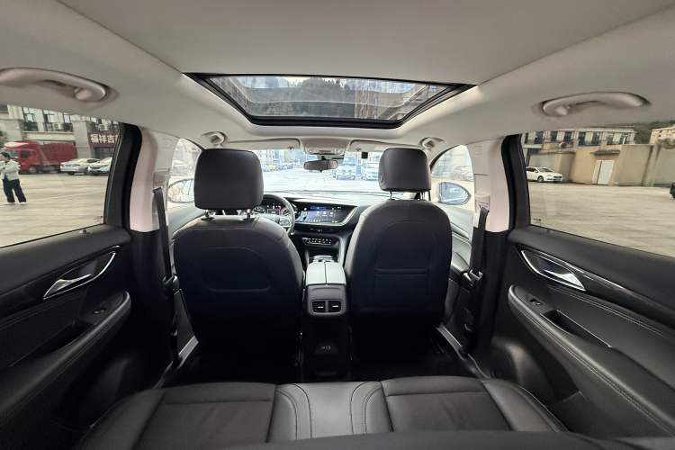 Used Buick Envision 2023 Encore S 552T Two-Wheel Drive Luxury Model Interior 5