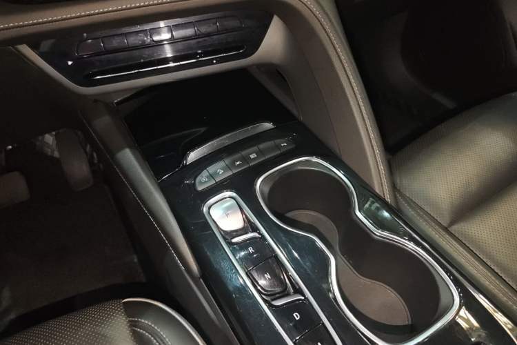 Used Buick Envision 2023 Encore Plus 652T Five-Seat All-Wheel-Drive Luxury Model Interior 6