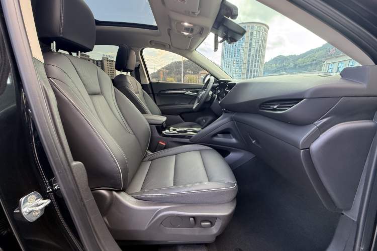 Used Buick Envision 2023 Encore S 552T Two-Wheel Drive Luxury Model Interior 6
