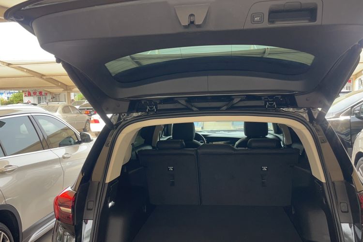 Used Buick Envision 2023 Encore Plus 652T Five-Seat Luxury Model Interior 8