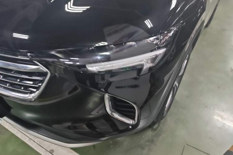 Used Buick Envision 2023 Encore S 652T Two-Wheel-Drive Luxury Model Left Front Headlight