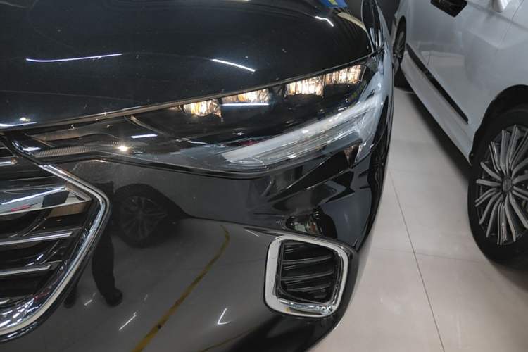 Used Buick Envision 2023 Encore S 552T Two-Wheel Drive Luxury Model Left Front Headlight