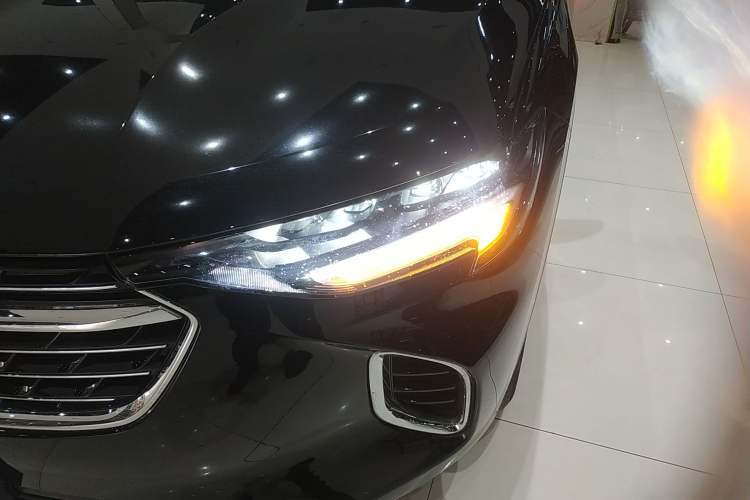 Used Buick Envision 2023 Encore S 552T Two-Wheel Drive Luxury Model Left Front Headlight