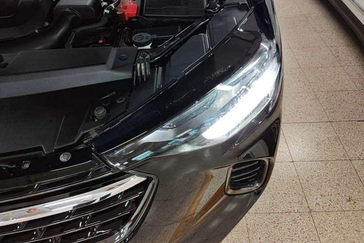 Used Buick Envision 2023 Encore S GS Four-Wheel Drive Sport Model Left Front Headlight