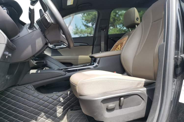 Used Buick Envision 2023 Encore Plus 652T Five-Seat Luxury Model Left Front Seat