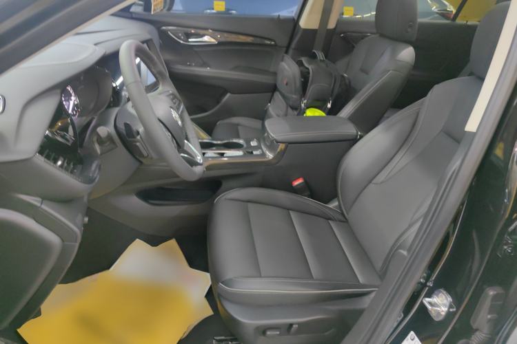 Used Buick Envision 2023 Encore Plus 652T Five-Seat All-Wheel-Drive Luxury Model Left Front Seat