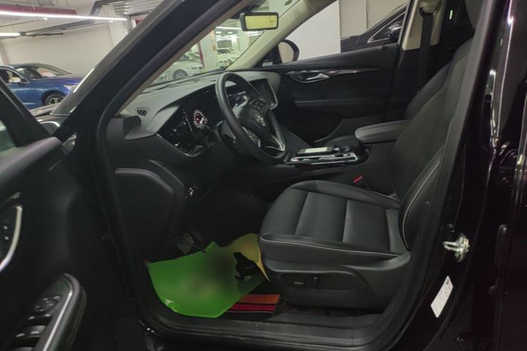 Used Buick Envision 2023 Encore Plus 652T Five-Seat All-Wheel-Drive Luxury Model Left Front Seat