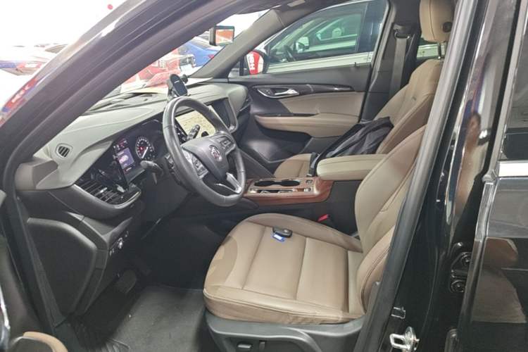 Used Buick Envision 2023 Encore Plus 652T Five-Seat Luxury Model Left Front Seat