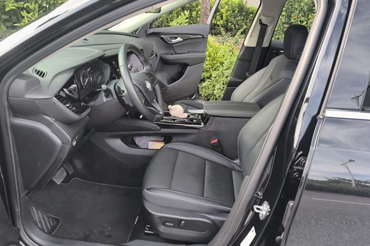 Used Buick Envision 2023 Encore Plus 652T Five-Seat Luxury Model Left Front Seat