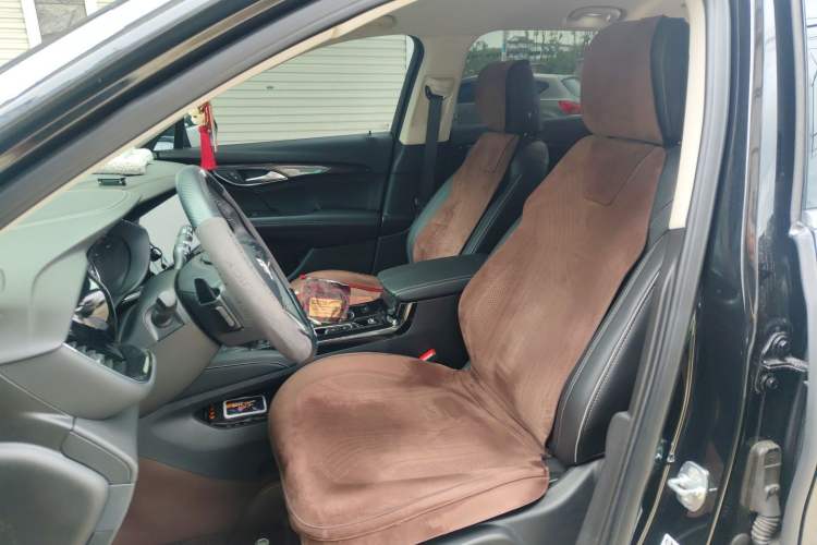 Used Buick Envision 2023 Encore Plus 652T Five-Seat All-Wheel-Drive Luxury Model Left Front Seat