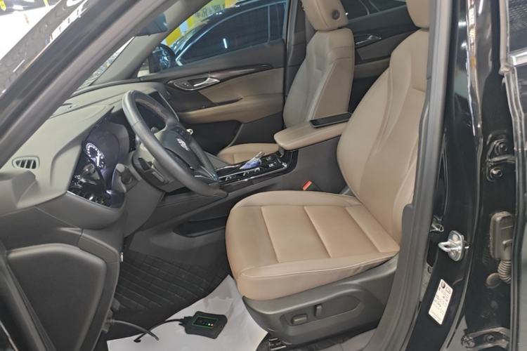 Used Buick Envision 2023 Encore Plus 652T Five-Seat Luxury Model Left Front Seat
