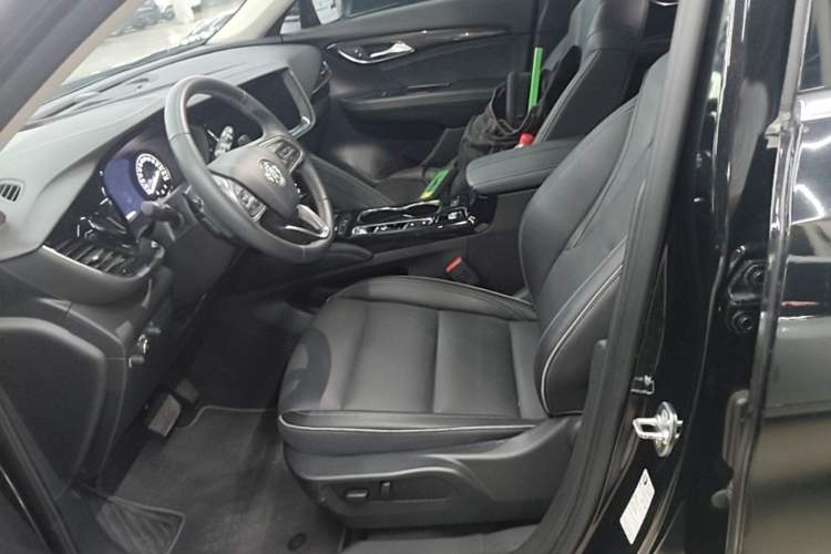 Used Buick Envision 2023 Encore Plus 652T Five-Seat Luxury Model Left Front Seat