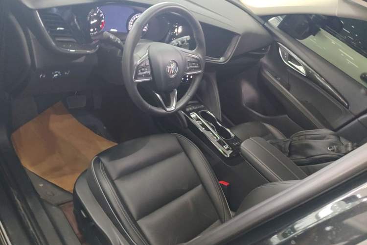 Used Buick Envision 2023 Encore Plus 652T Five-Seat All-Wheel-Drive Luxury Model Left Front Seat