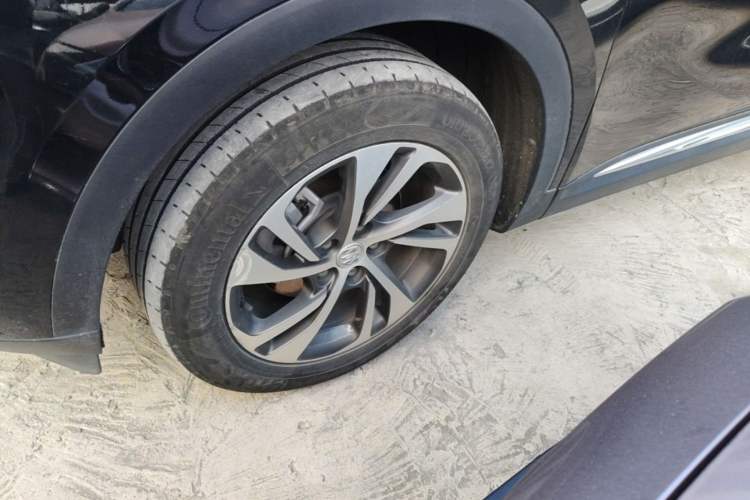 Used Buick Envision 2023 Encore S 652T Two-Wheel-Drive Luxury Model Left Front Wheel Hub