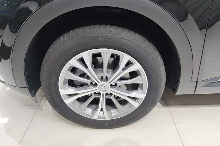 Used Buick Envision 2023 Encore Plus 652T Five-Seat All-Wheel-Drive Luxury Model Left Front Wheel Hub