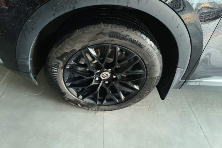 Used Buick Envision 2023 Encore S 652T Two-Wheel-Drive Luxury Model Left Front Wheel Hub