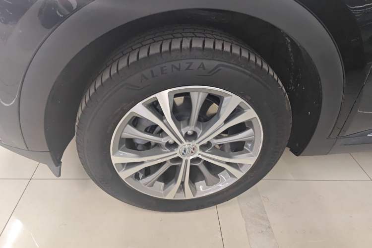 Used Buick Envision 2023 Encore Plus 652T Five-Seat Luxury Model Left Front Wheel Hub