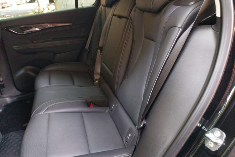 Used Buick Envision 2023 Encore Plus 652T Five-Seat Luxury Model Left Rear Seat