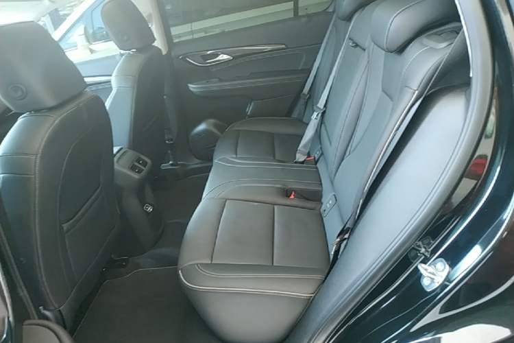 Used Buick Envision 2023 Encore Plus 652T Five-Seat Luxury Model Left Rear Seat