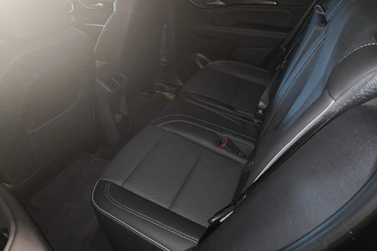 Used Buick Envision 2023 Encore Plus 652T Five-Seat Luxury Model Left Rear Seat