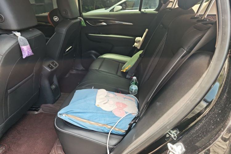 Used Buick Envision 2023 Encore Plus 652T Five-Seat Luxury Model Left Rear Seat